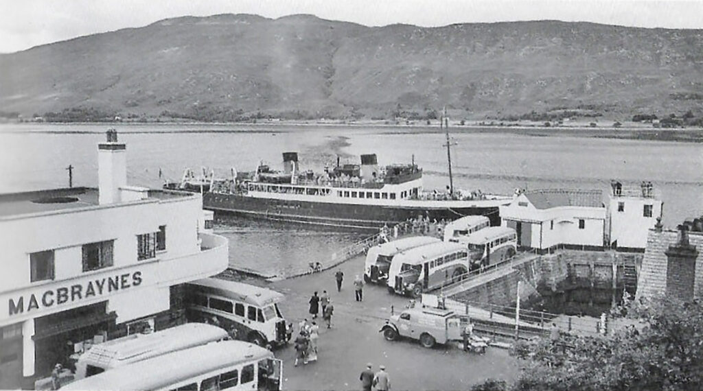 Fort William - View on Pier and steamer Lochfyne